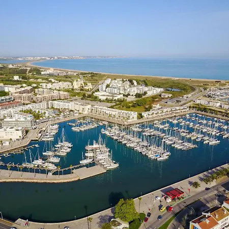 1 Bed Apartment In Marinapark *