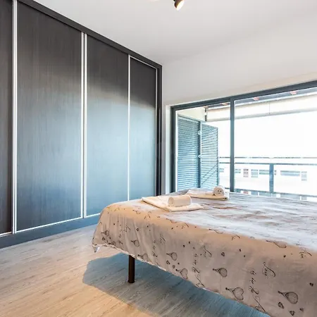 1 Bed Apartment In Marinapark