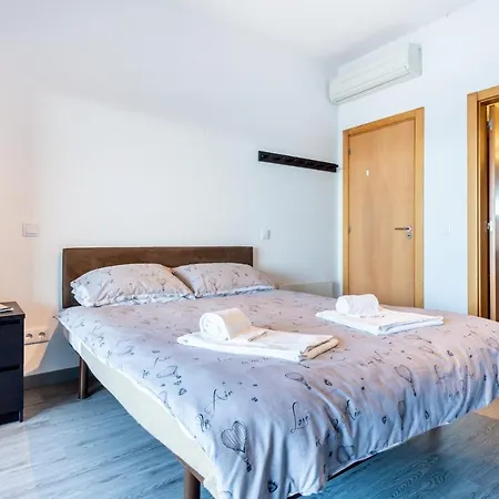 1 Bed Apartment In Marinapark Apartment Lagos
