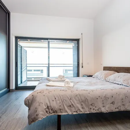 1 Bed Apartment In Marinapark * Lagos