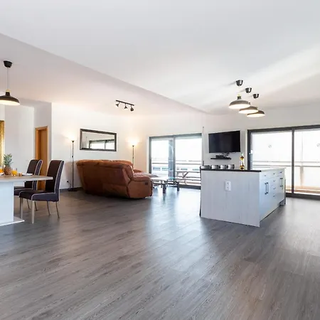 1 Bed Apartment In Marinapark Apartment